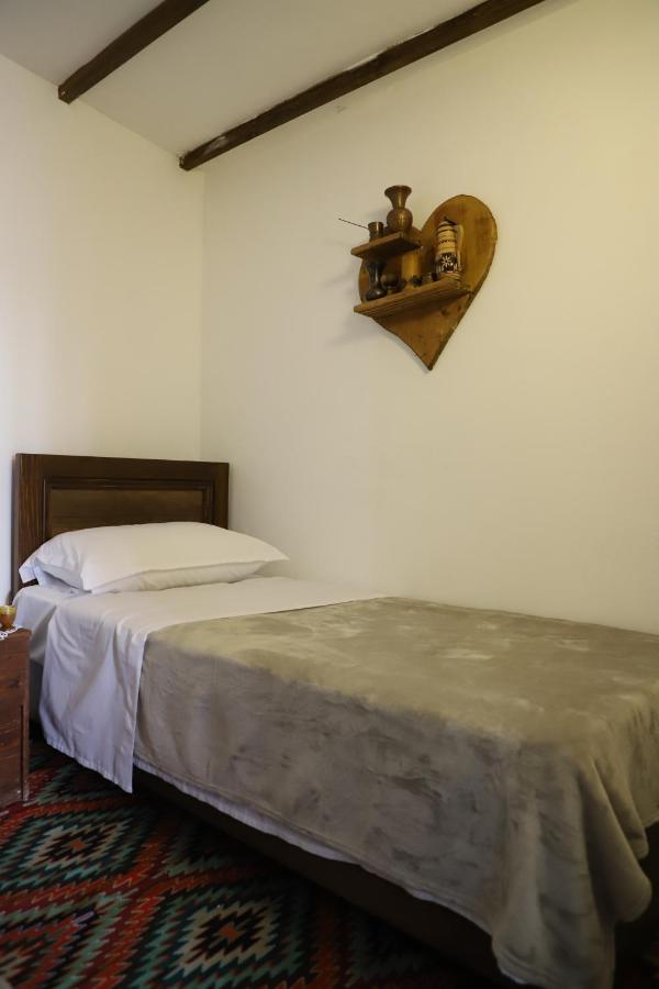 Guest House Maria - Berat Castle Exterior foto